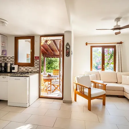 Вилла Sevinc Papatya House Миляс